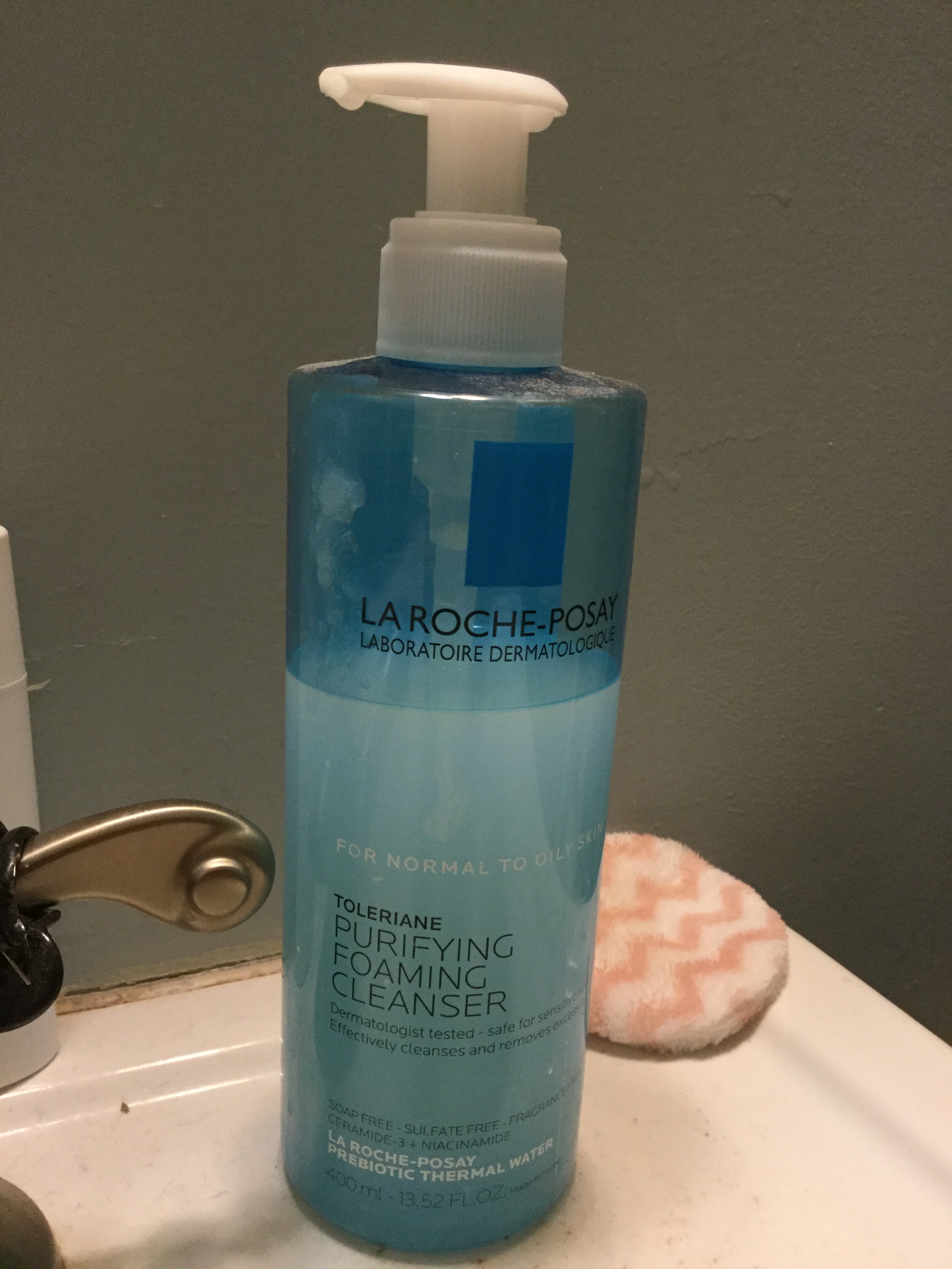 Using the La Roche Posay Toleriane Purifying Foaming – Ms. Mimsy Reviews